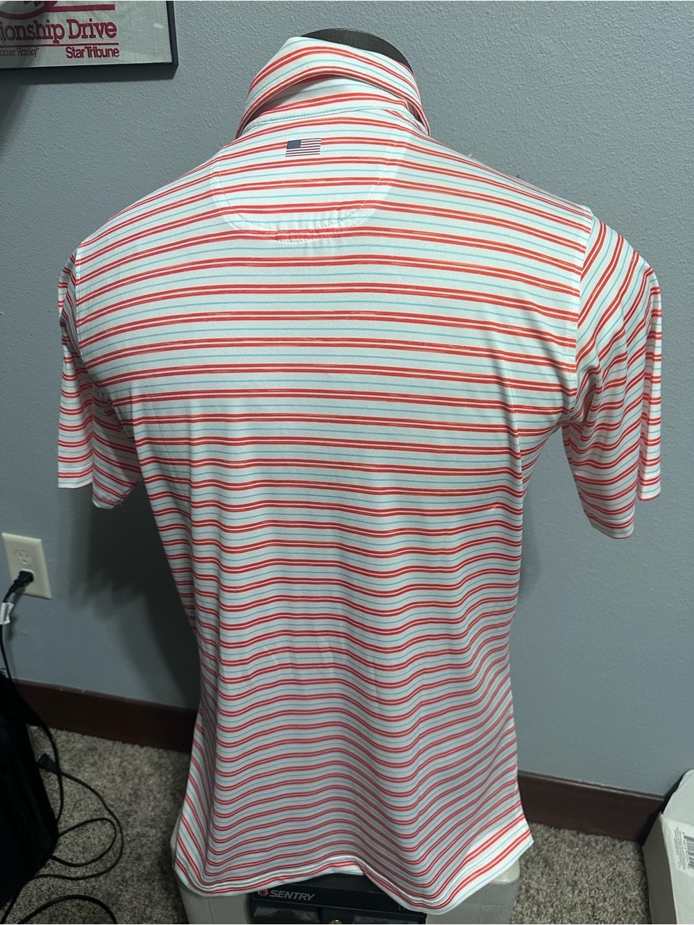 Camelback Mens Small NWT Fairway & Greene Polo Shirt - Picture 3 of 6
